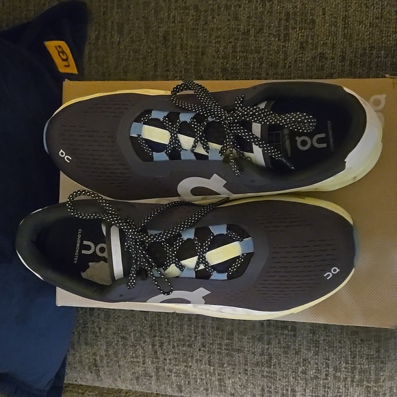 CLOUD SHOES - Picture 6 of 7